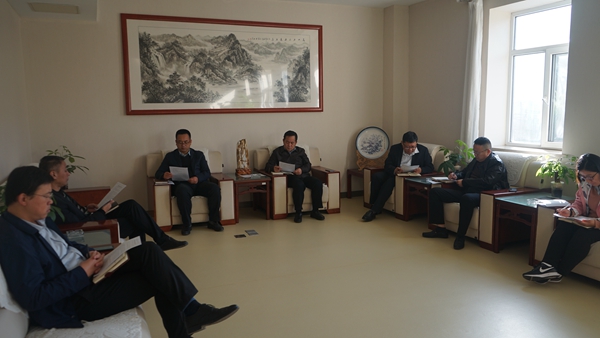 3.�ɷݹ�˾�쵼����.jpg